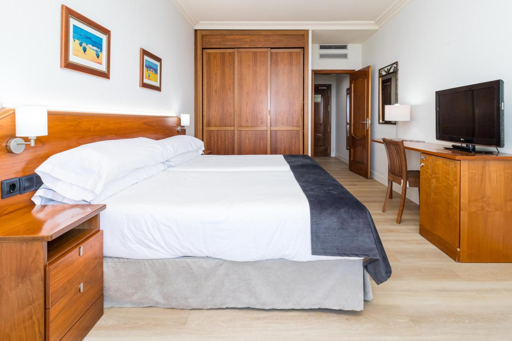Hotel Milagros Golf Mogro Zewnętrze zdjęcie